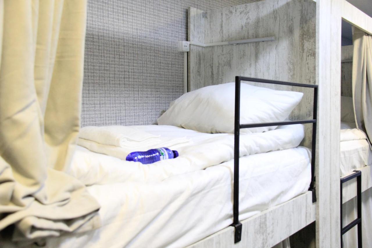 Blossom Hostel Updated ! Обновлено !!! City Center! Perfect Order!!! Snow-White Bed Linen!!! Идеальный Порядок!!! Белоснежное Постельное Белье!!! Центр Города !!! Tbiliszi Kültér fotó